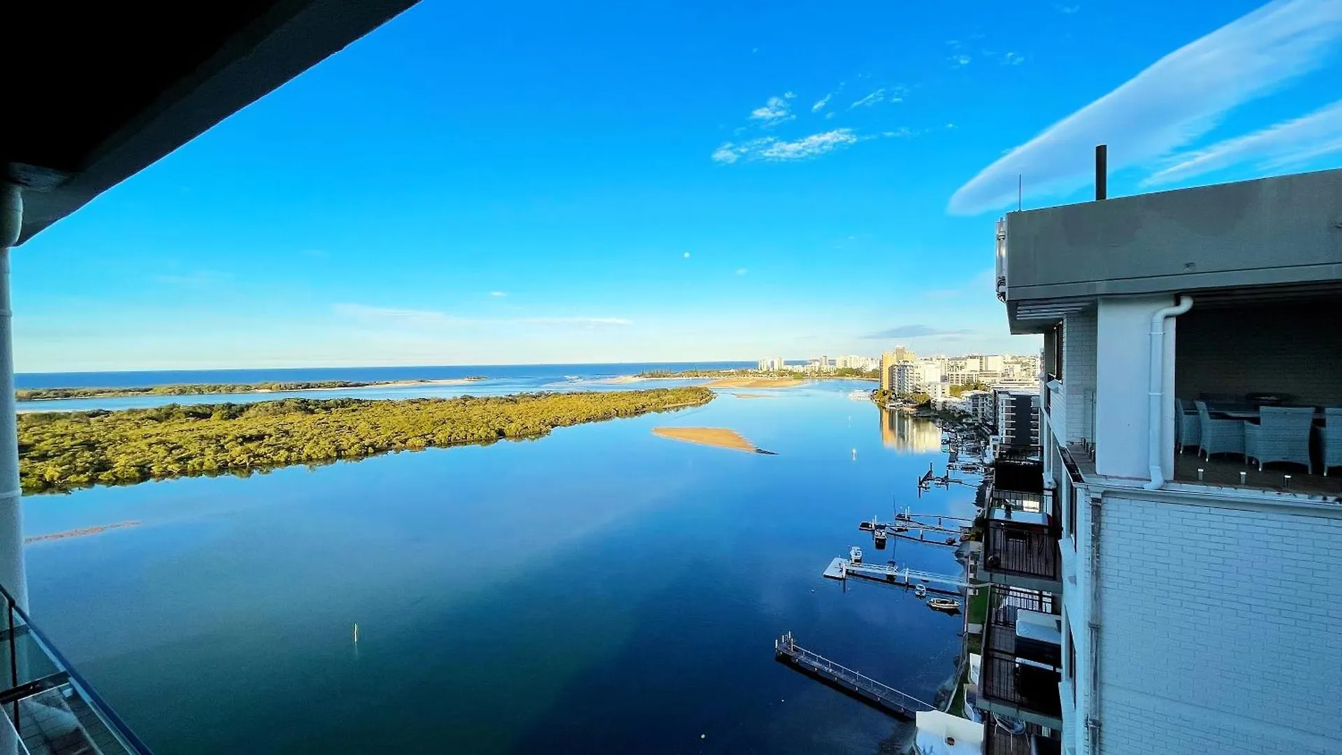 Maroochydore Riverfront Apartment Appart hôtel