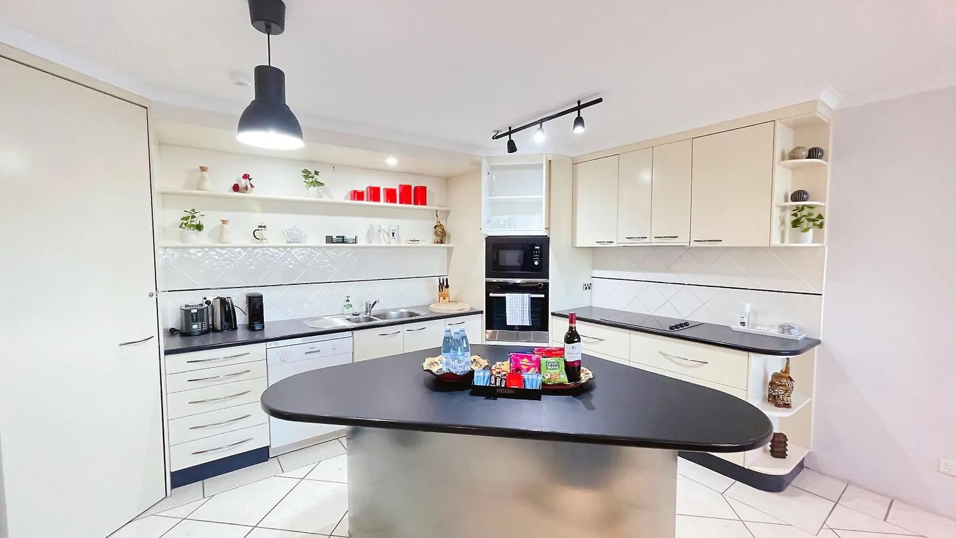 Maroochydore Riverfront Apartment